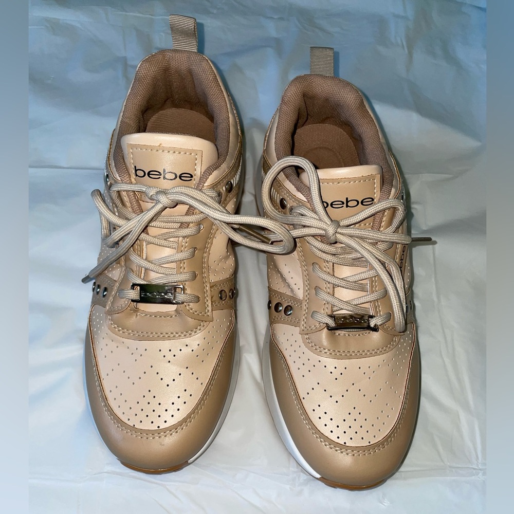 Bebe Aleska Women’s Gym Shoes Size 8.5 NWOT